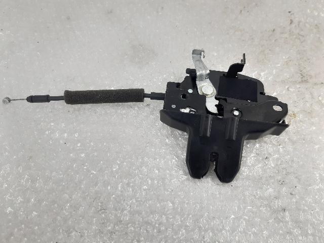 Door/Trunk Lock  KG MOBILITY (SsangYong) NewChairman W