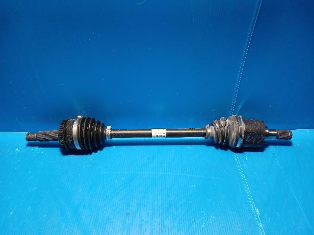 Front Wheel Drive (left)  Hyundai Avante HD