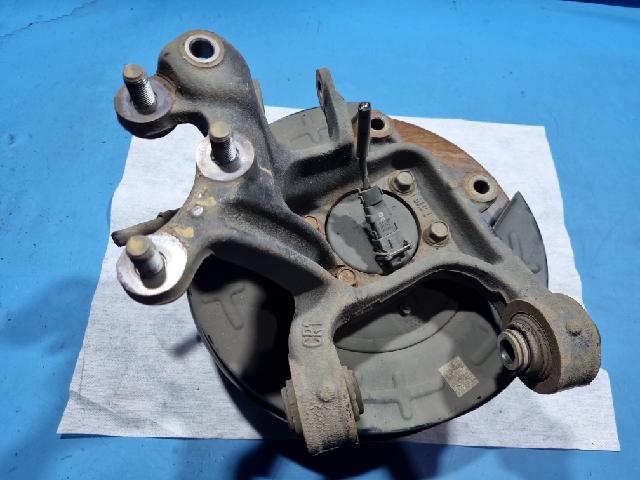 Rear Steering Knuckle (right)  Hyundai LF Sonata