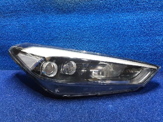 Head Lamp (right)  Hyundai AllNewTucson