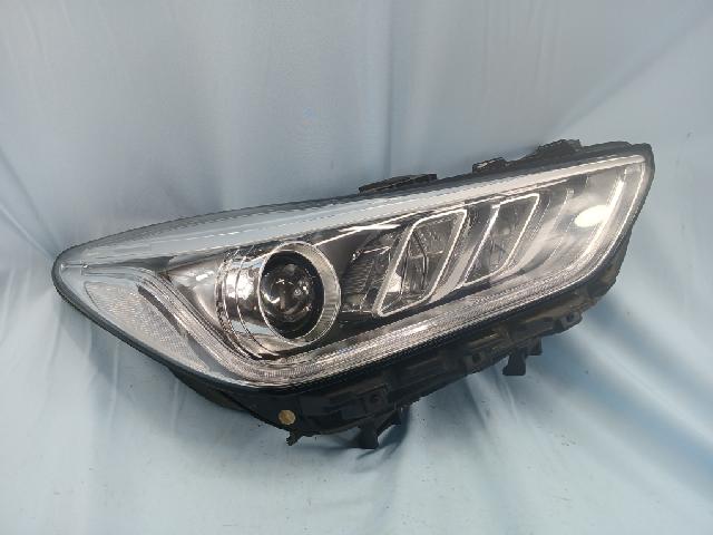 Head Lamp (right)  Genesis Genesis EQ900