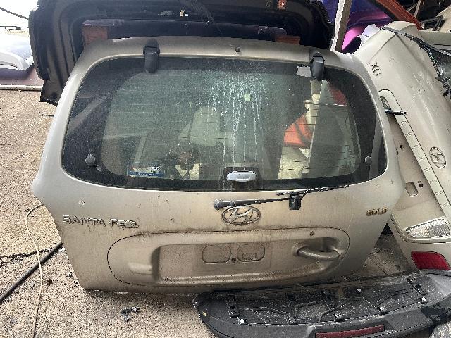 Дверь багажная  Hyundai Santa Fe