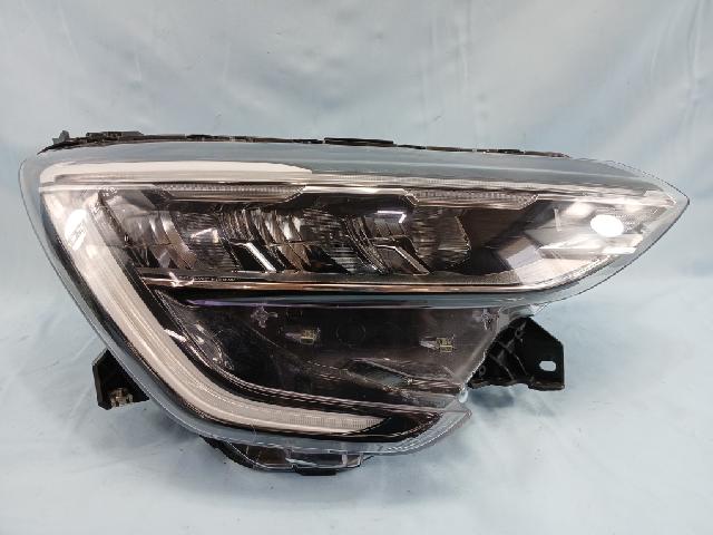 Head Lamp (right)  Renault Samsung XM3