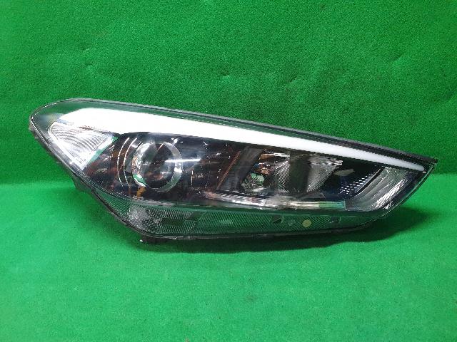 Head Lamp (right)  Hyundai AllNewTucson