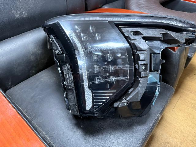 Head Lamp (right)  Kia The New EV6