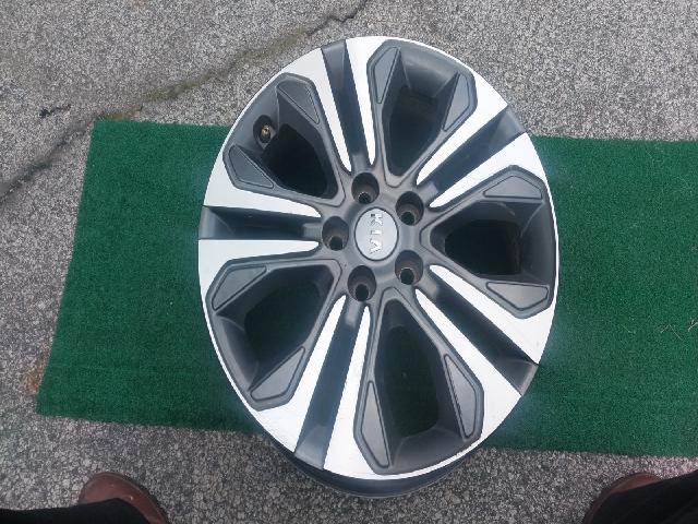 Alloy Wheel  Kia TheNewCarnival