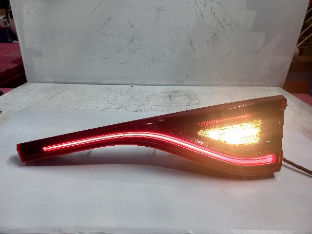 Back Finisher Trunk Light (right)  Renault Samsung XM3
