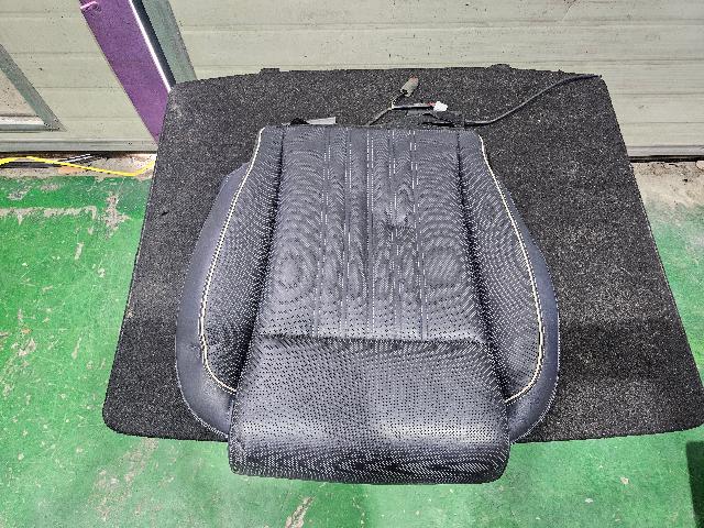 Seats  Genesis Genesis EQ900