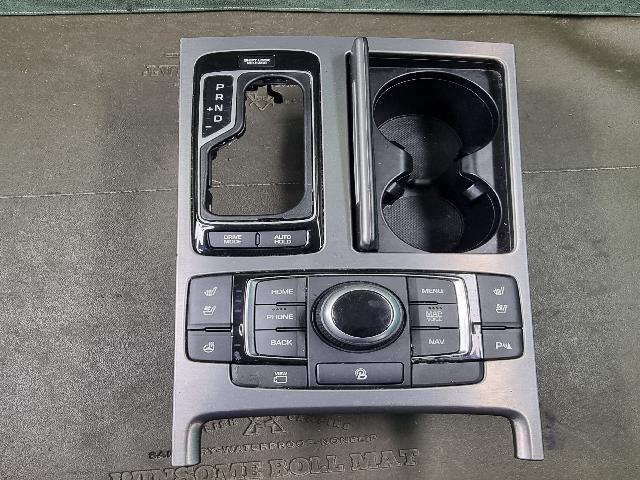 Other Parts  Hyundai Genesis DH