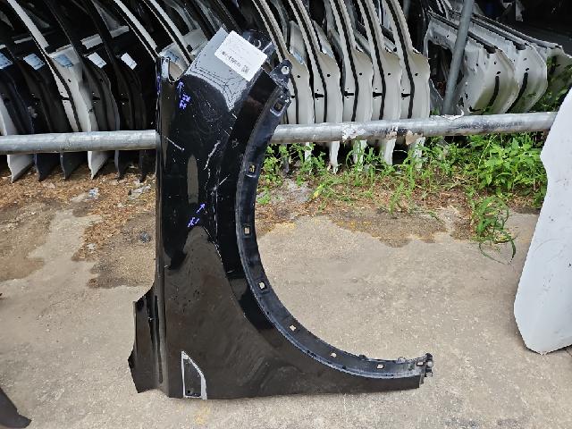 Крыло переднее (правое)  Kia Sorento4Series