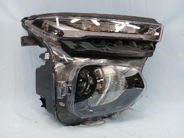 Head Lamp (right)  Chevrolet/GM Daewoo TrailBlazer
