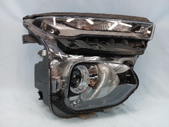 Head Lamp (right)  Chevrolet/GM Daewoo TrailBlazer