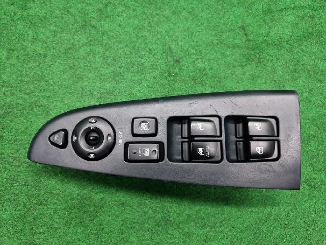 Power Window Control Unit  Hyundai Avante HD