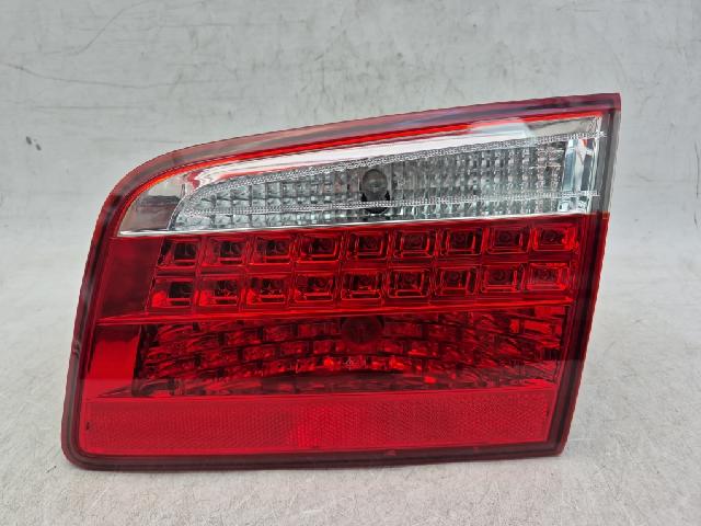 Back Finisher Trunk Light (right)  Kia Lotze Advance