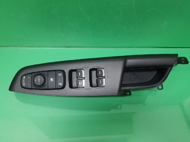 Power Window Control Unit  Kia Sportage The 볼드 Smart스트림 D 1.6 diesel 2WD 노블레스