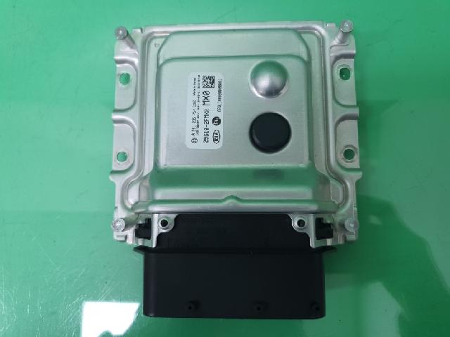 Control Module Unit  Kia Sportage The 볼드 Smart스트림 D 1.6 diesel 2WD 노블레스