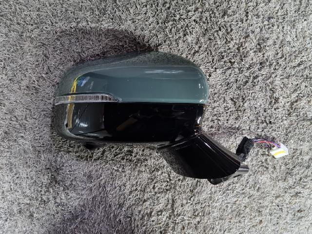 Side Back Mirror (right)  Kia Sorento4Series