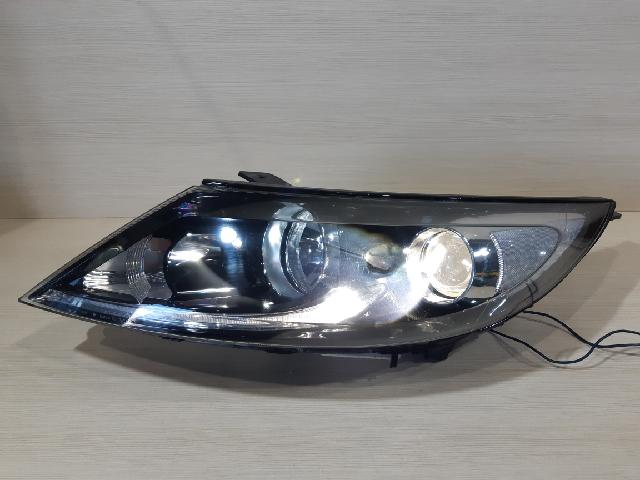 Head Lamp (left)  Kia The New SportageR