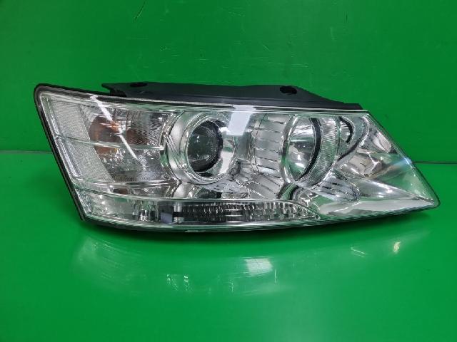 Head Lamp (right)  Hyundai NF Sonata Transform