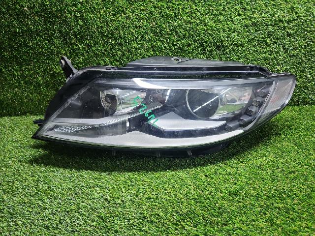 Head Lamp (left)  Volkswagen(Volkwagen) Polo 1.6 TDI R-Line