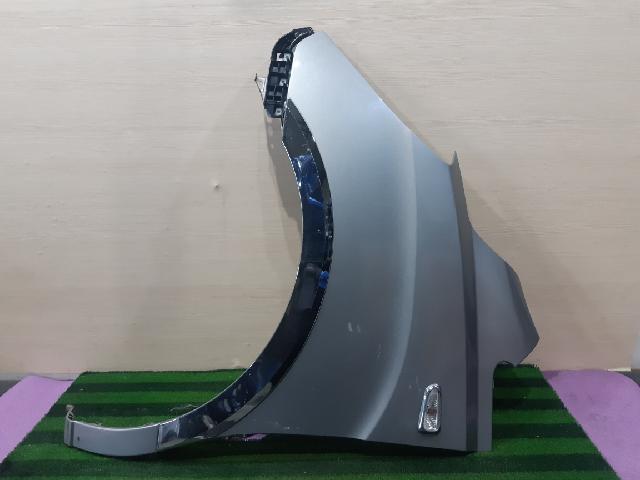 Front Fender (left)  Hyundai Grand Starex