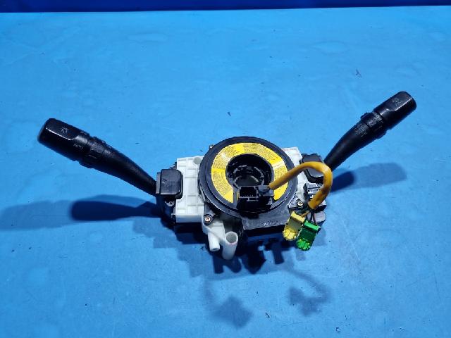 Steering wheel paddle  Kia Opirus 아$티