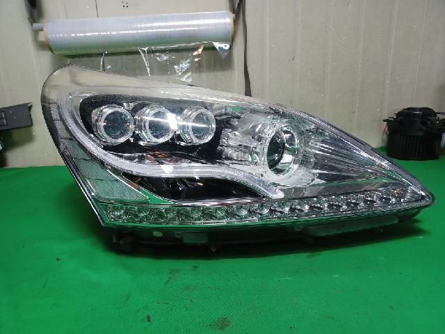 Head Lamp (right)  Hyundai EquusVI