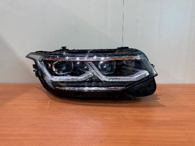 Head Lamp (right)  Volkswagen(Volkwagen) Tiguan 2 Generation