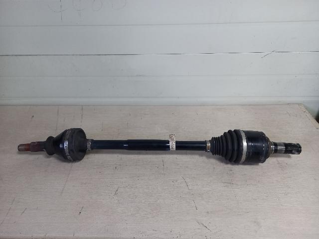 Front Wheel Drive (right)  Maserati(Maserati) Ghibli