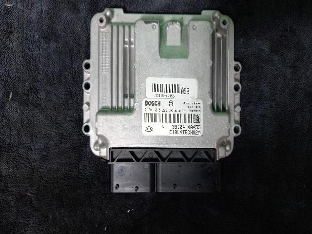 ECU Electronic Control Unit  Kia NewSorento