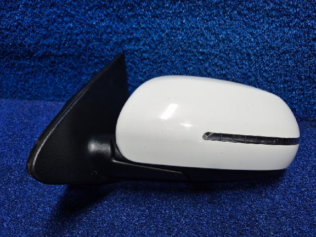 Side Back Mirror (left)  Kia Forte