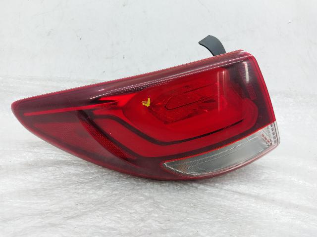 Фонарь задний (левый)  Hyundai TheNewMaxcruz