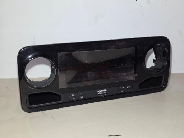 monitor  Mercedes Benz(Mercedes Benz) 208 CDI LCV