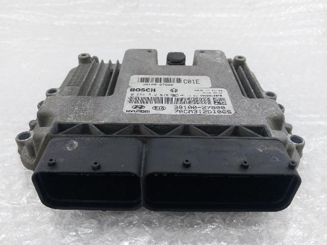 ECU Electronic Control Unit  Hyundai Santa Fe CM