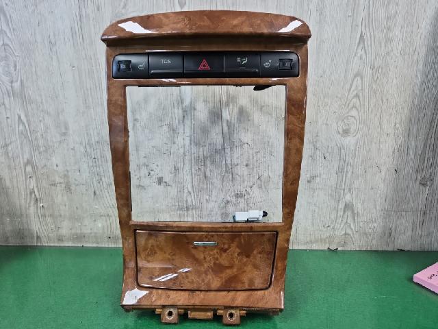 Dashboard  Kia Opirus