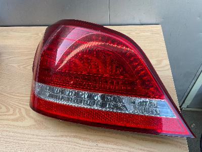 지파츠 자동차 중고부품  컴비네이션램프,후미등,데루등