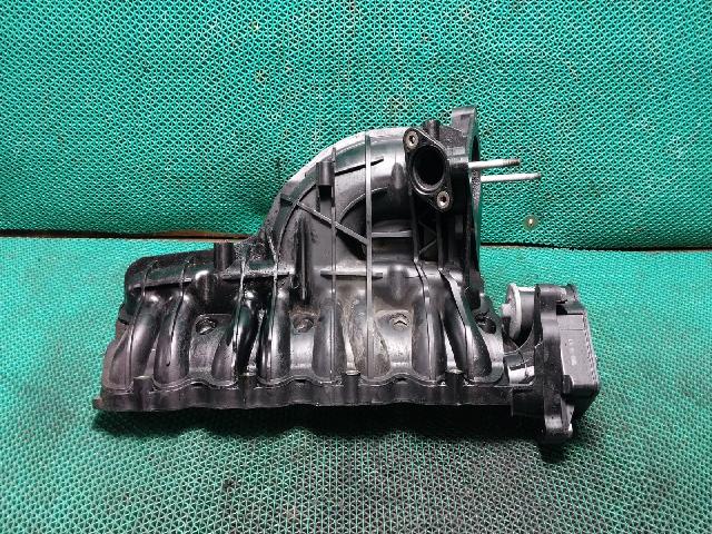 Intake Manifold  Kia Sportage The 볼드 2.0 Gasoline 2WD 노블레스