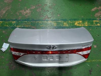 지파츠 자동차 중고부품  트렁크리드