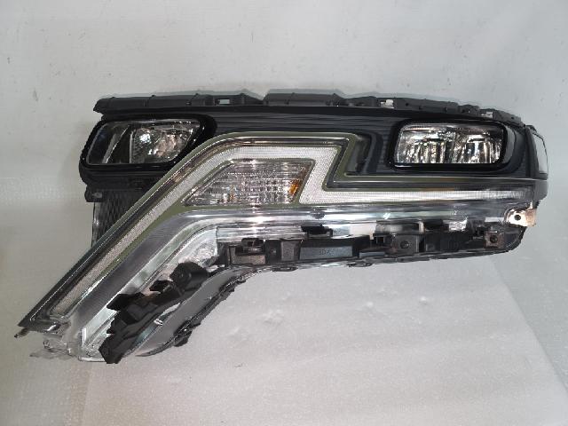 Head Lamp (left)  Kia Carnival4Series