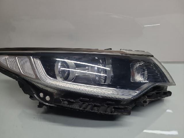 Head Lamp (right)  Kia All New K5