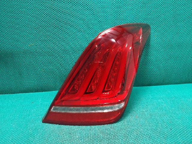 Rear Tail Lamp (right)  Genesis Genesis EQ900