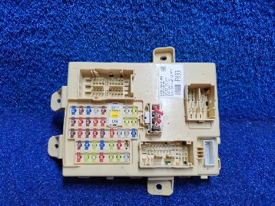 지파츠 자동차 중고부품 954003V033 퓨즈박스,실내