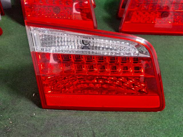 Back Finisher Trunk Light (left)  Kia Lotze Advance
