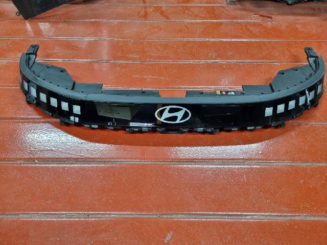 Daylight (right)  Hyundai Casper Electric