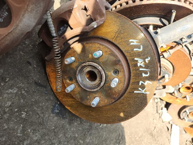 Front Steering Knuckle (left)  Kia K3