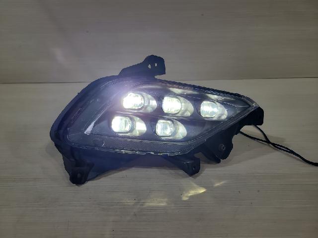 Fog Lamp (right)  Hyundai Grandeur HG