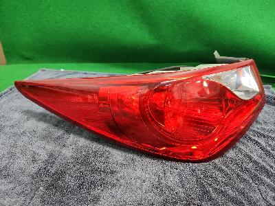 지파츠 자동차 중고부품  컴비네이션램프,후미등,데루등