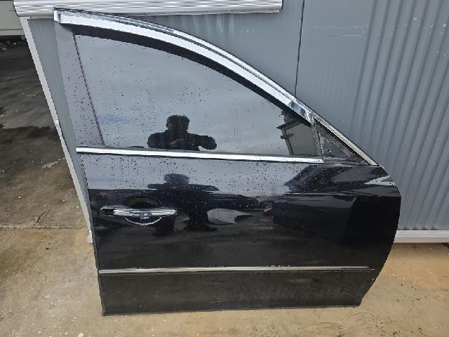 Front Side Door (right)  Hyundai Grandeur TG