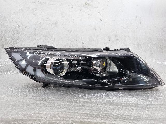 Head Lamp (right)  Kia K5