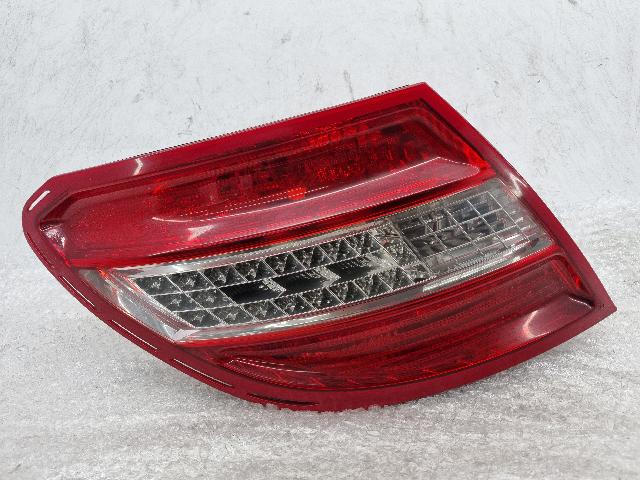Rear Tail Lamp (left)  Mercedes Benz(Mercedes Benz) C200